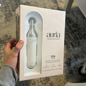 Auria vita trio retail 199 selling for 50 - got as a gift never opened